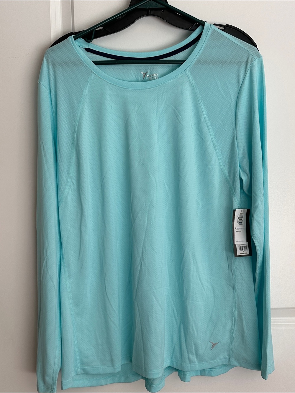 Old Navy Light Aqua Long Sleeve Performance Tee